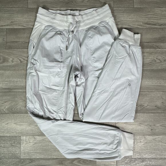 Lululemon Pull On Dance Studio Mid Rise Jogger Pants Chrome Light Gray sz 6 - Picture 1 of 8